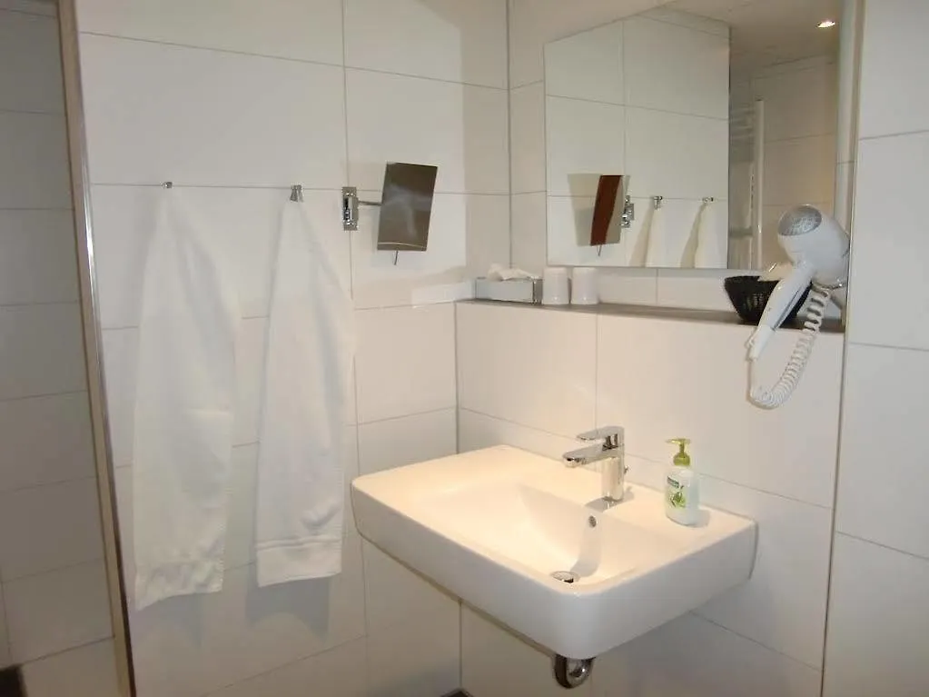 Hotel Darstein Altrip 4*,  Niemcy